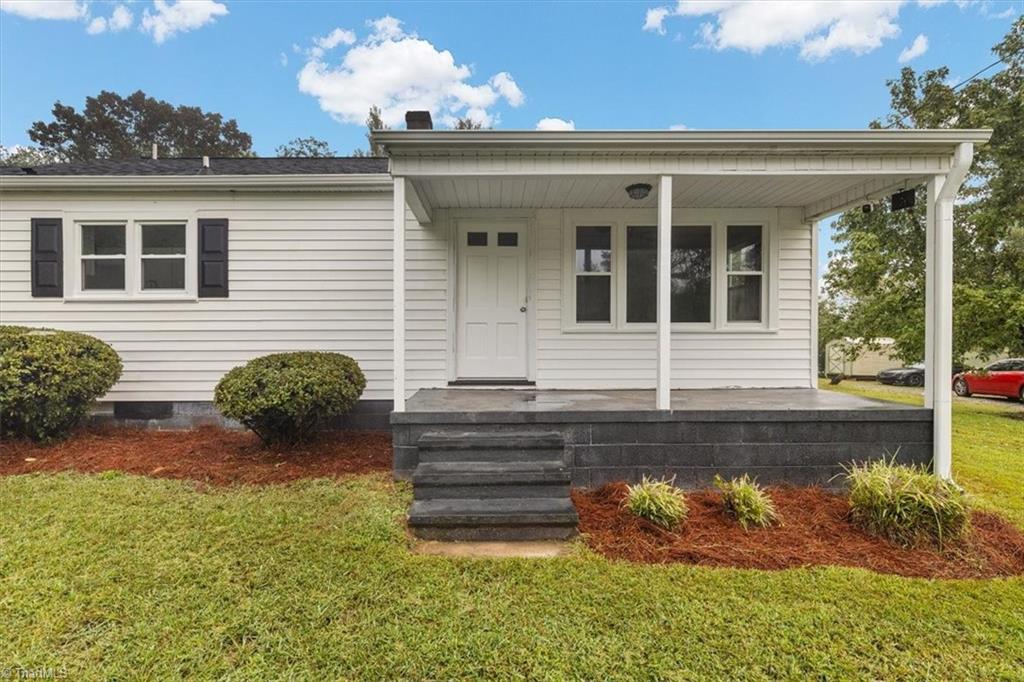 2460 East Simpson Road Burlington, NC 27217 - Photo 4 of 20 Gallery Image 4