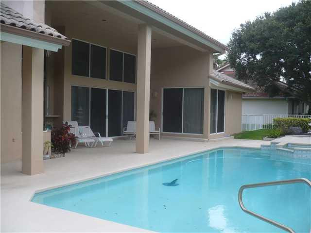 761 Northeast 77th Street Boca Raton, FL 33487 - Photo 3 of 17 Exterior Front
