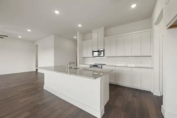 $440,000 | 110 Brush Crk Drive, Boyd, TX 76023