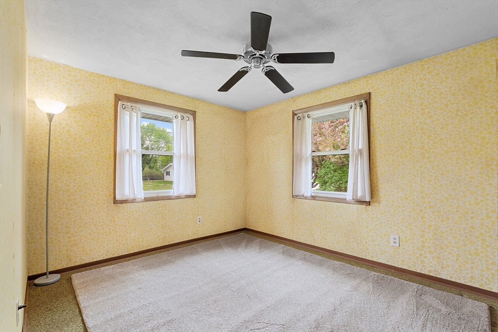 29 Temi Road Hudson, MA 01749 - Photo 17 of 36