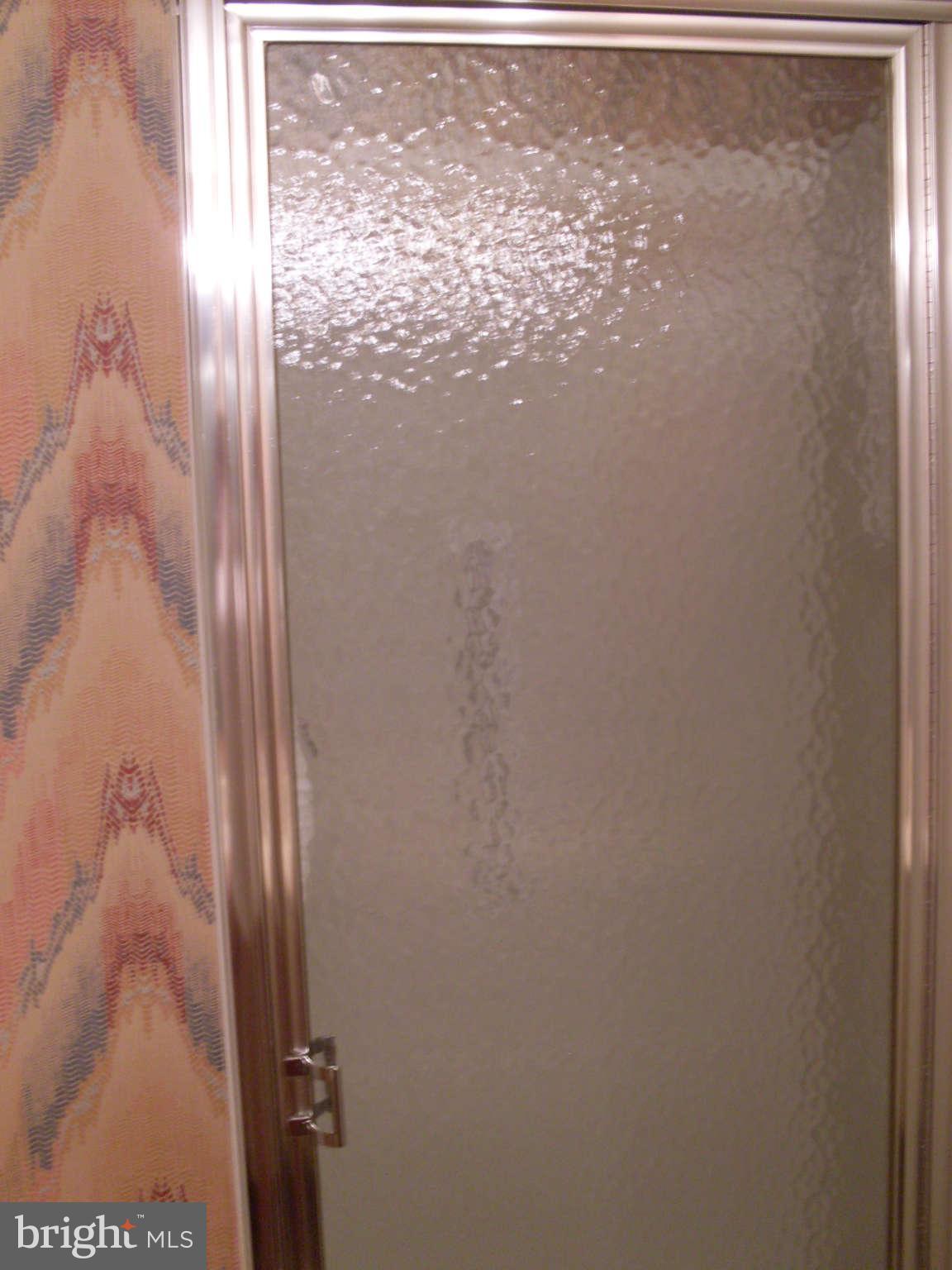 15100 Interlachen Drive, Unit 122 Silver Spring, MD 20906 - Photo 12 of 18 Bath