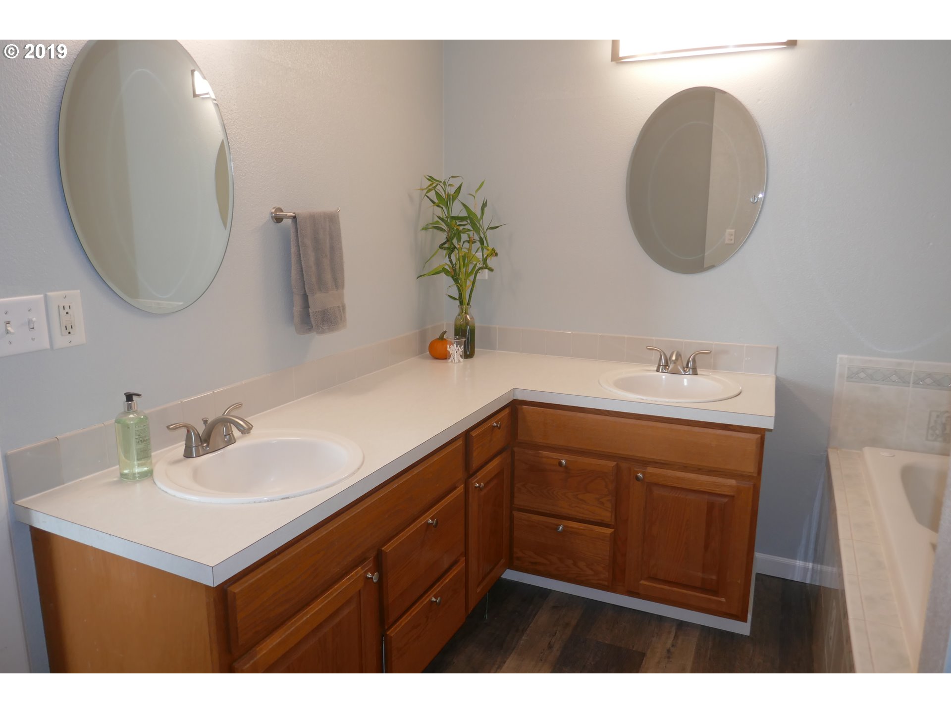 29814 Minnehaha Road Hermiston, OR 97838 - Photo 16 of 32 Bathroom, Attached