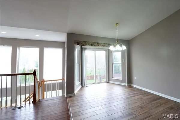 $3,000 | 11478 Pineview Crossing Drive, Maryland Heights, MO 63043