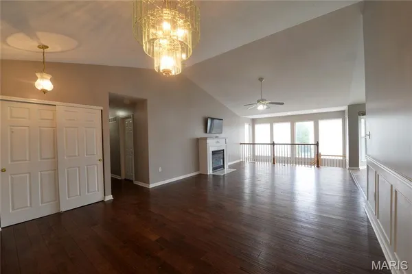 $3,000 | 11478 Pineview Crossing Drive, Maryland Heights, MO 63043