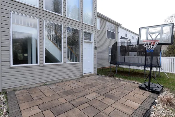 $3,000 | 11478 Pineview Crossing Drive, Maryland Heights, MO 63043