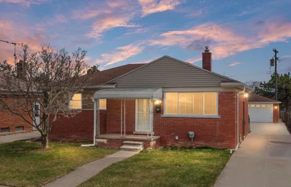 $225,000 | 28110 Garfield Street, Roseville, MI 48066