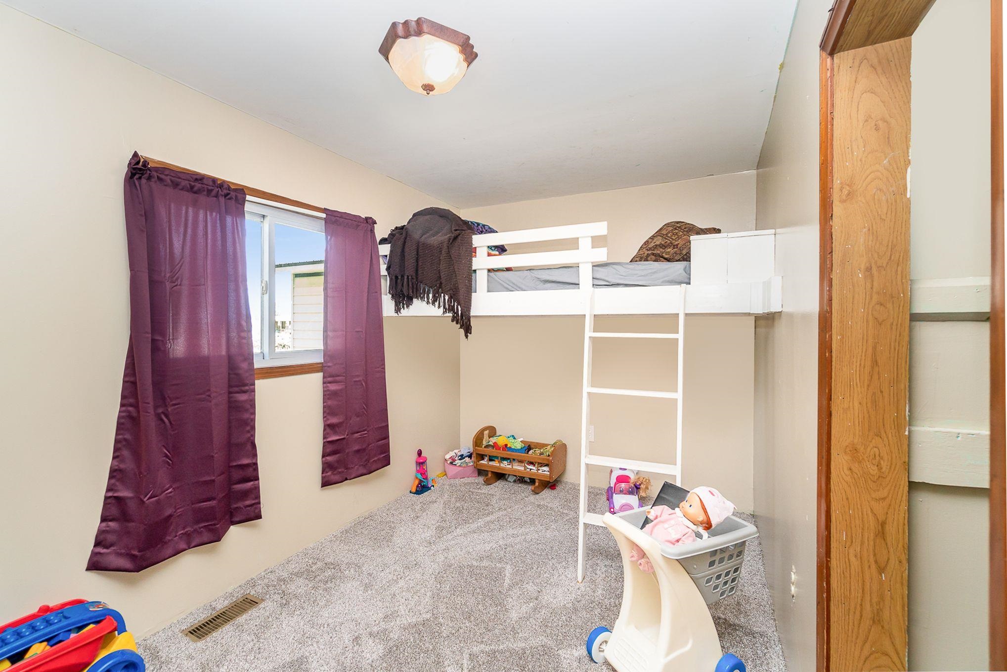 3942 North Begole Road Alma, MI 48801 - Photo 18 of 30 1899322-17.JPG