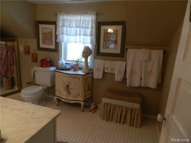 132 Albertson Street Rochester, MI 48307 - Photo 28 of 44 GetMediaKFEE7QOK.jpg