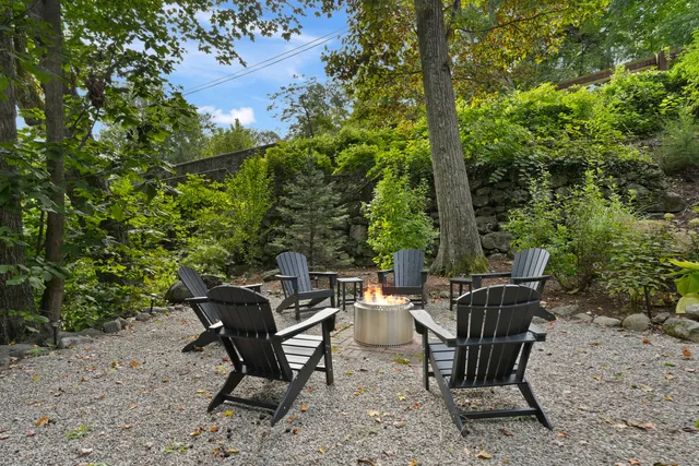 a view of a yard with patio
