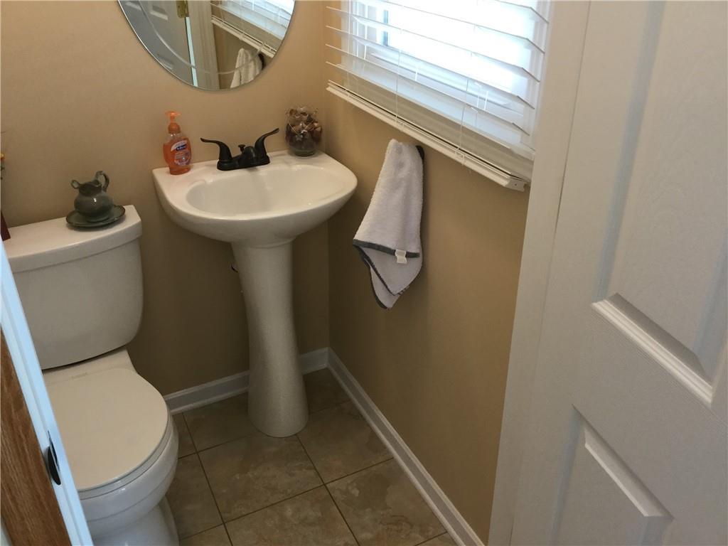 95 Charles Street Clark, PA 16113 - Photo 10 of 25 Gallery Image 10