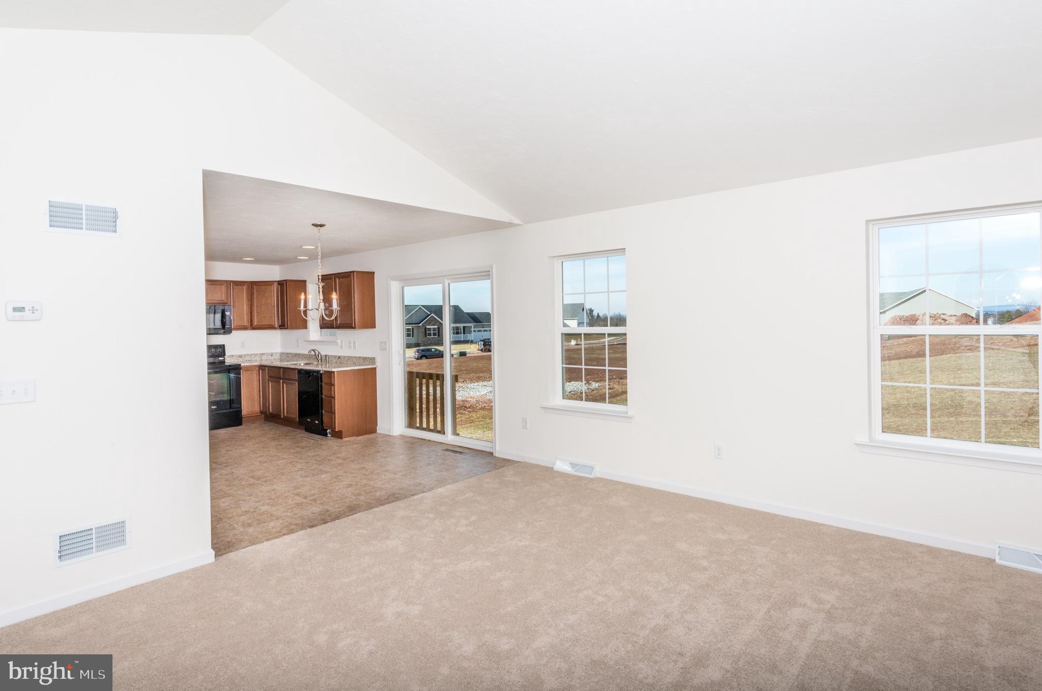 320 Clover Lane, Unit 1 Hanover, PA 17331 - Photo 9 of 24 Similar Photo