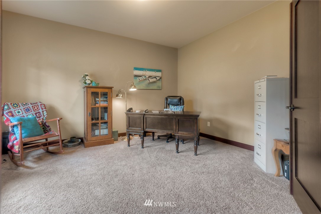 9028 Fox Ridge Lane Southeast Olympia, WA 98513 - Photo 14 of 25 Gallery Image 14