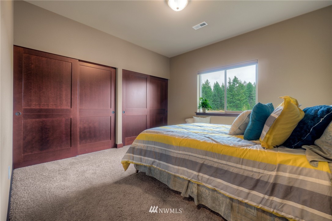 9028 Fox Ridge Lane Southeast Olympia, WA 98513 - Photo 16 of 25 Gallery Image 16