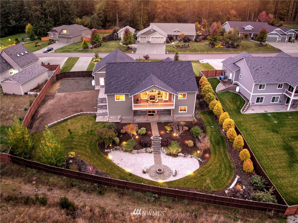 9028 Fox Ridge Lane Southeast Olympia, WA 98513 - Photo 6 of 25 Gallery Image 6
