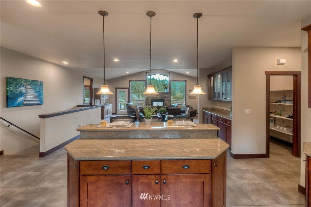 9028 Fox Ridge Lane Southeast Olympia, WA 98513 - Photo 7 of 25 Gallery Image 7
