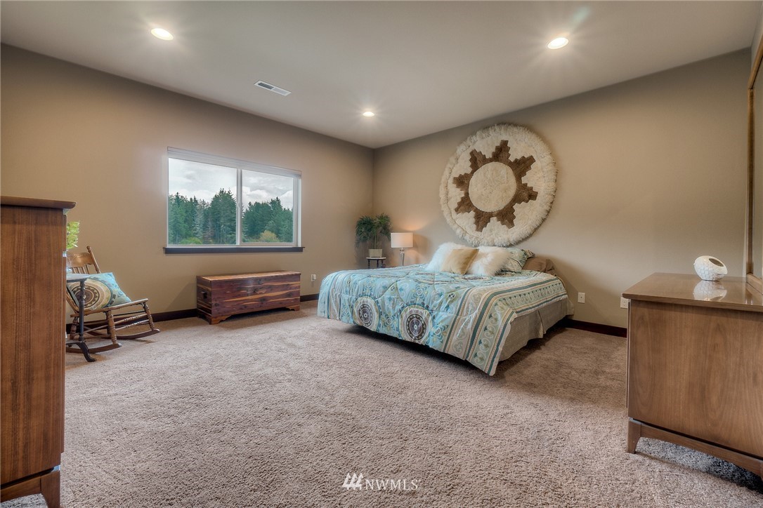 9028 Fox Ridge Lane Southeast Olympia, WA 98513 - Photo 10 of 25 Gallery Image 10