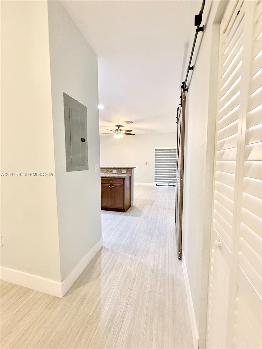 3208 Southeast 7th Street Homestead, FL 33033 - Photo 8 of 31