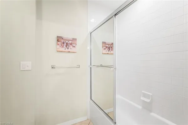 $3,250 | 470 Launch Circle, Unit V301, Naples, FL 34108