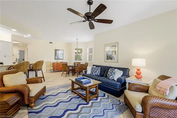 $3,250 | 470 Launch Circle, Unit V301, Naples, FL 34108