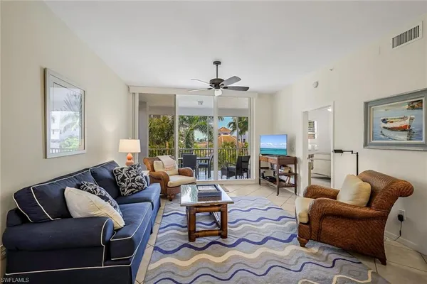 $3,250 | 470 Launch Circle, Unit V301, Naples, FL 34108