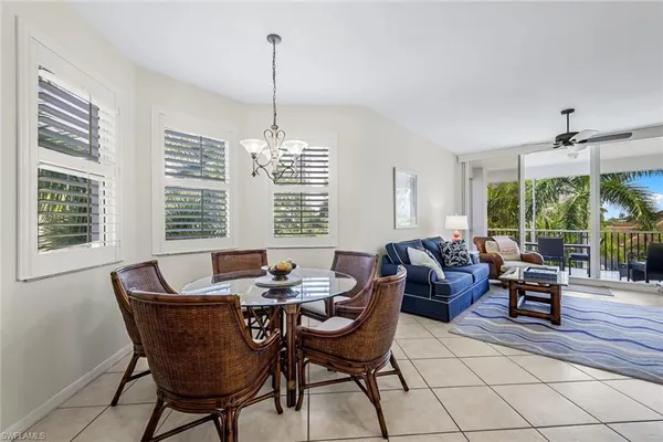 $3,250 | 470 Launch Circle, Unit V301, Naples, FL 34108