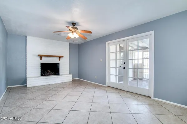 $2,995 | 2138 East Fremont Drive, Tempe, AZ 85282