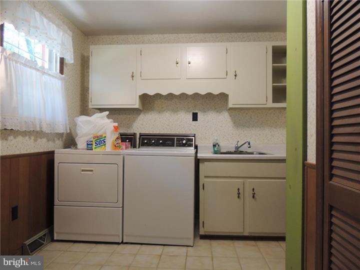 247 Sunnybrook Road Runnemede, NJ 08007 - Photo 12 of 16