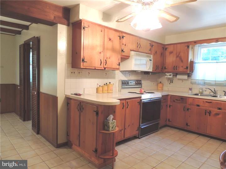 247 Sunnybrook Road Runnemede, NJ 08007 - Photo 5 of 16