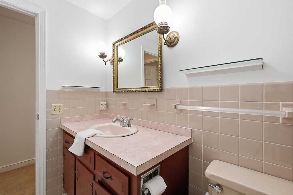 17 Olde Coach Road Westborough, MA 01581 - Photo 27 of 36