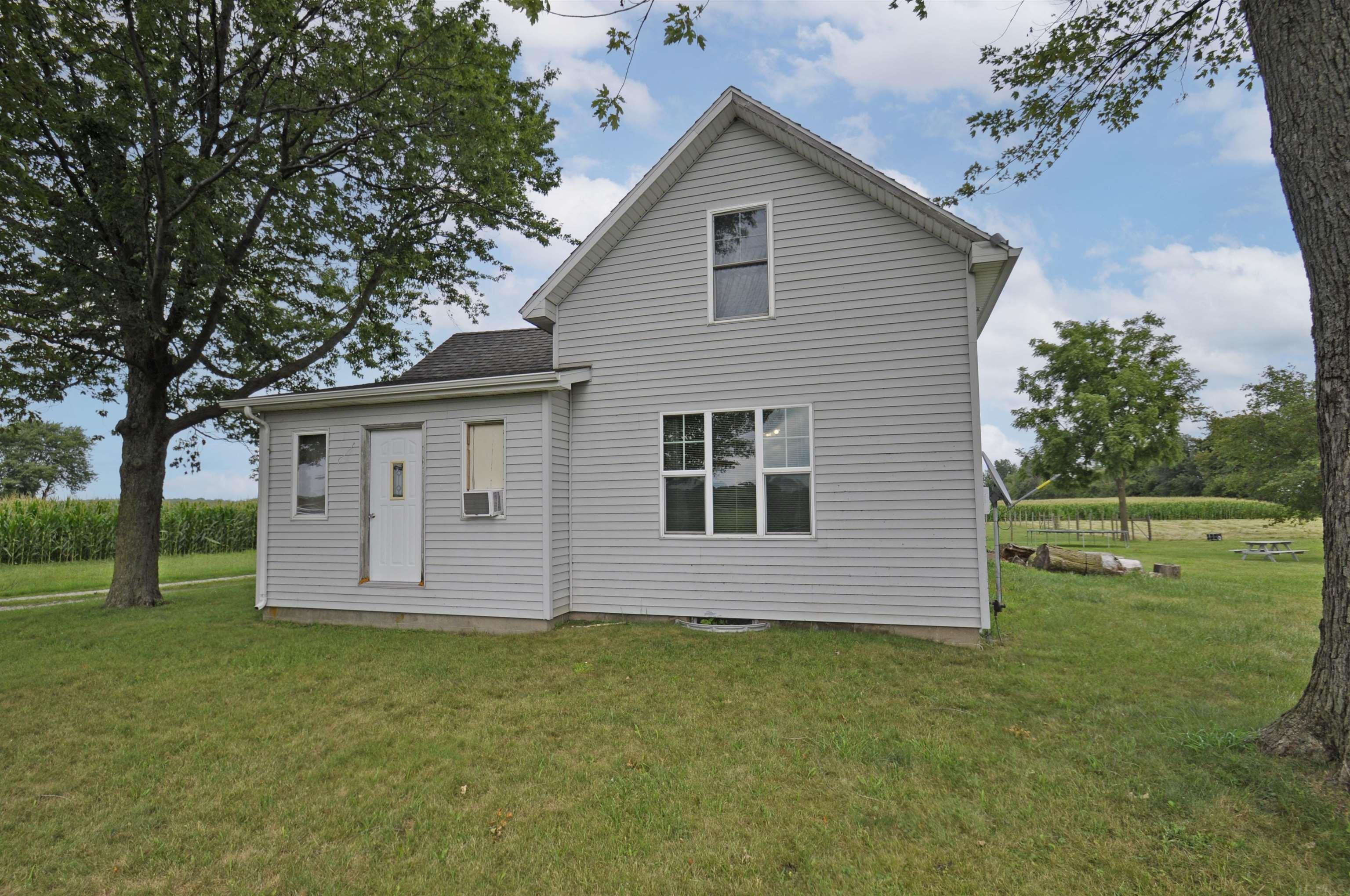 65738 Cedar Road Wakarusa, IN 46573 - Photo 2 of 27