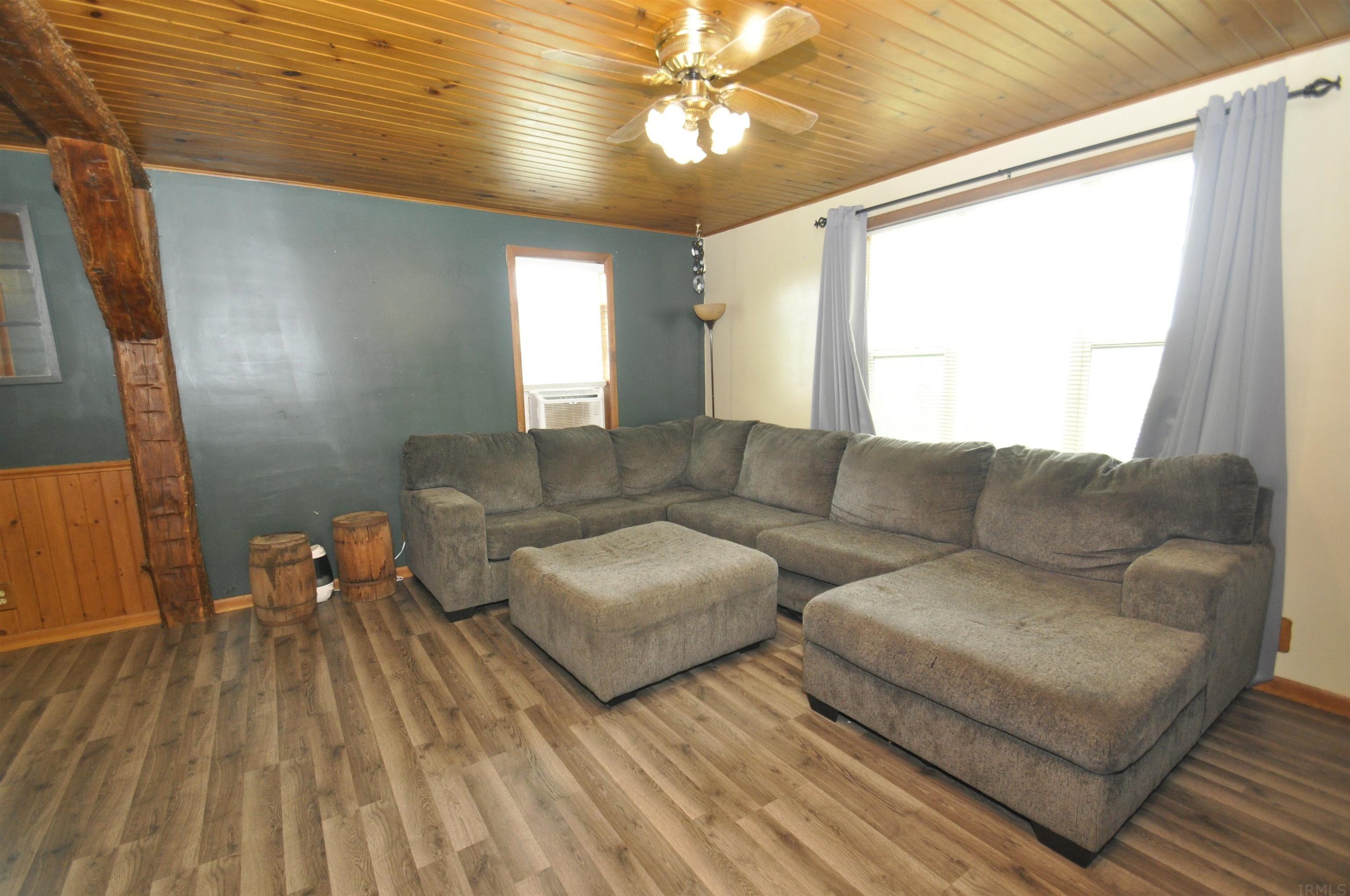 65738 Cedar Road Wakarusa, IN 46573 - Photo 3 of 27