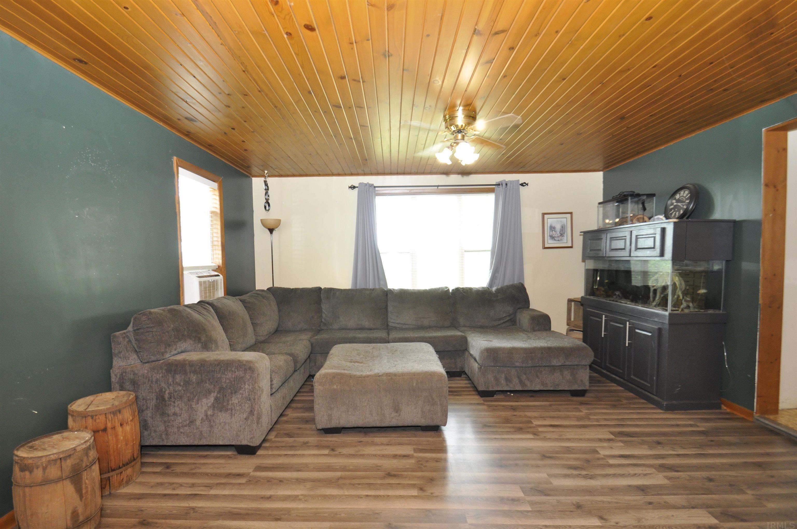 65738 Cedar Road Wakarusa, IN 46573 - Photo 4 of 27
