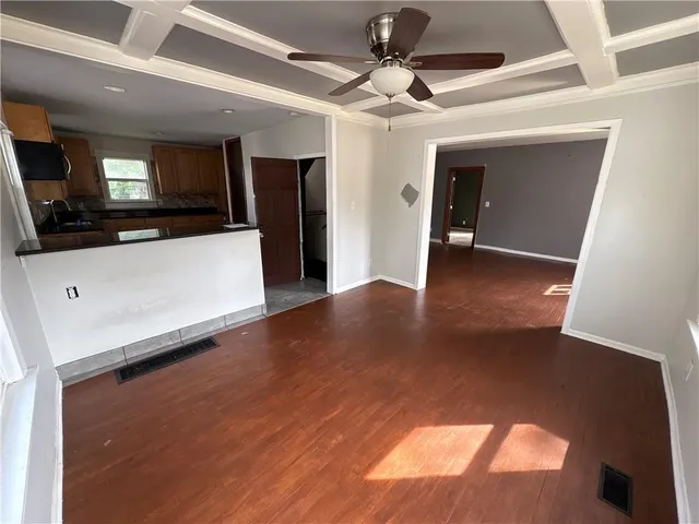 $180,600 | 137 North Van Brunt Boulevard, Kansas City, MO 64123