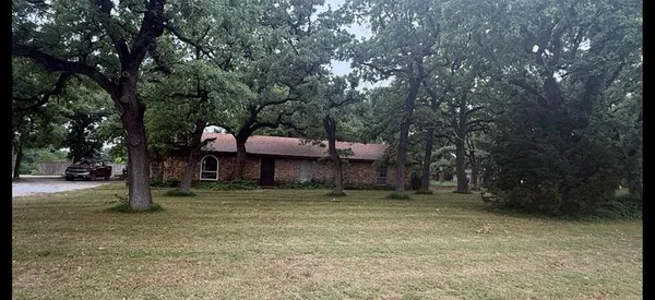 $265,000 | 703 West Sherman Street, Chico, TX 76431