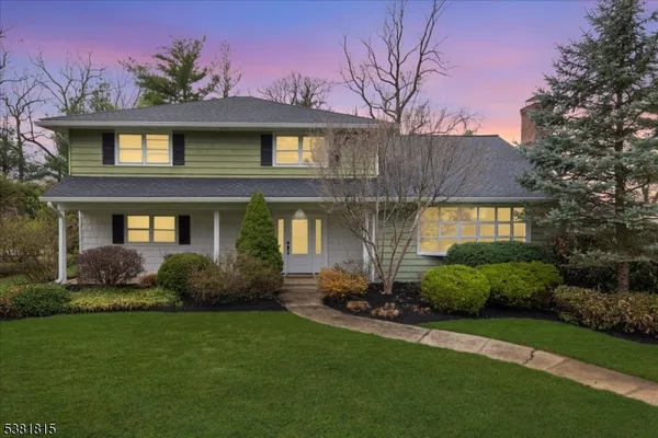 $980,000 | 26 Crest Drive, Berkeley Heights, NJ 07974