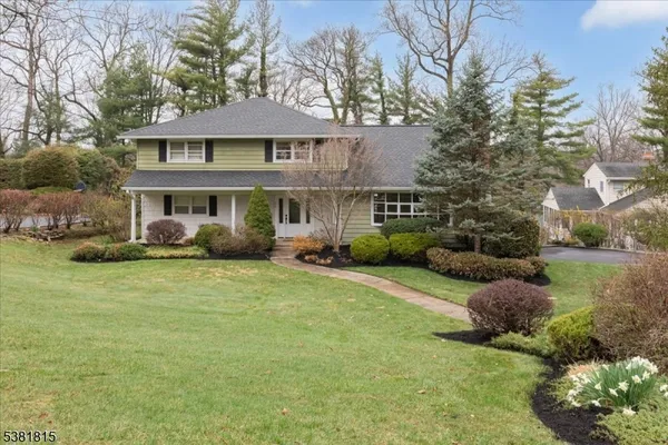 $980,000 | 26 Crest Drive, Berkeley Heights, NJ 07974
