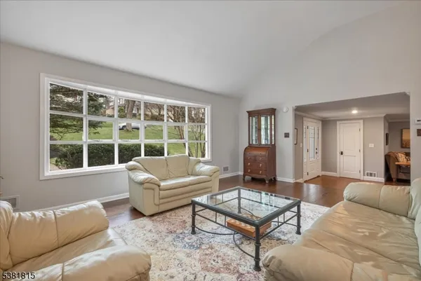 $980,000 | 26 Crest Drive, Berkeley Heights, NJ 07974