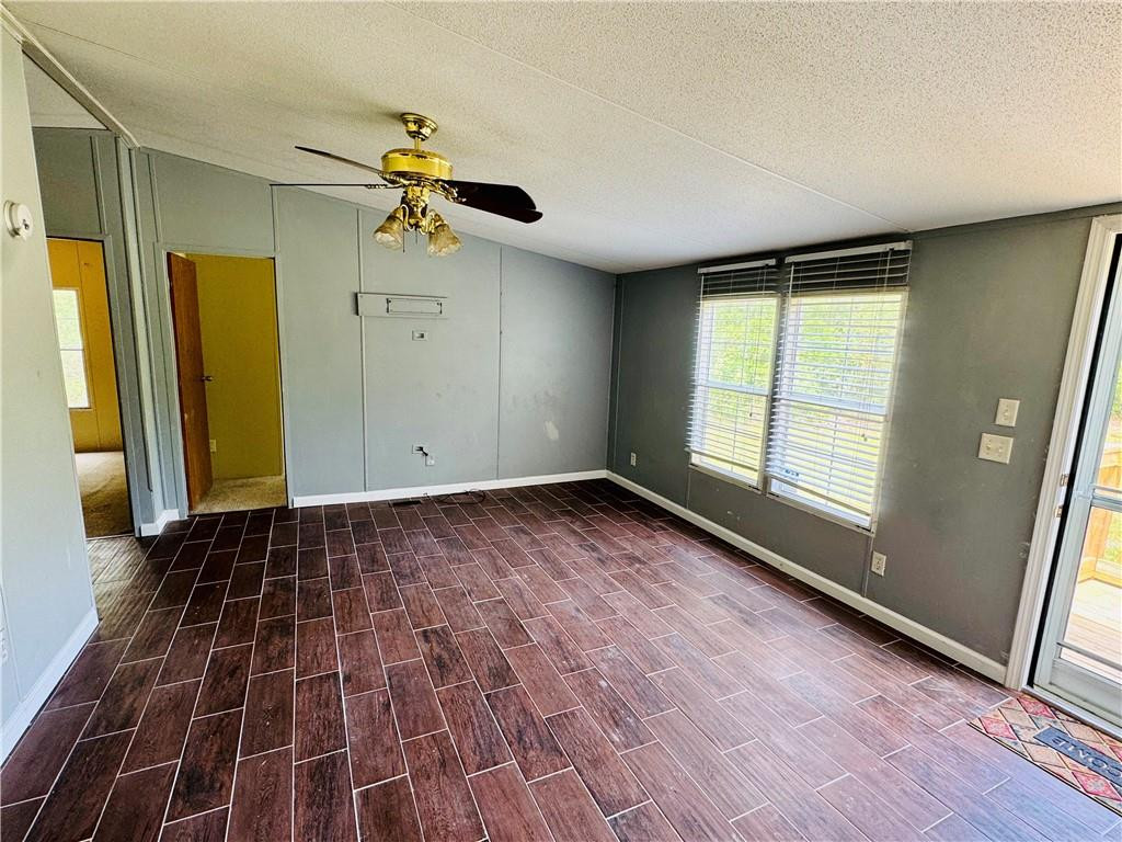5062 Lampadoshia Road Waverly, GA 31565 - Photo 8 of 25 Dining Room