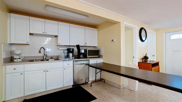 a view of garden with patio