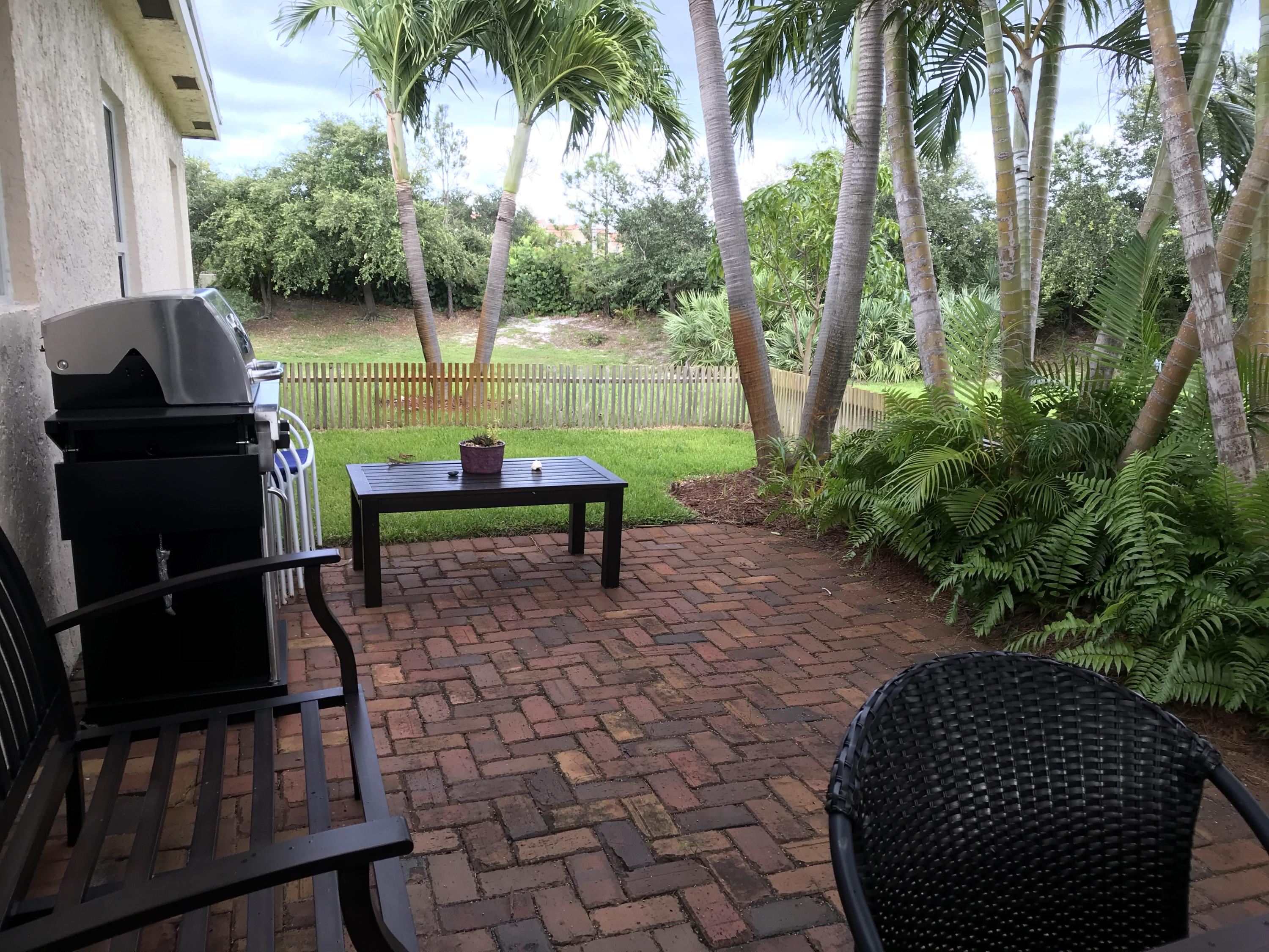 2122 East Ridge Circle East Boynton Beach, FL 33435 - Photo 5 of 21 Patio1