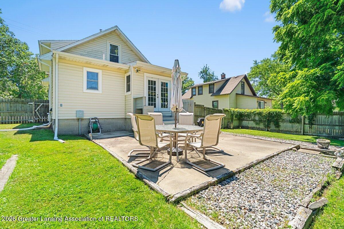 1332 West Valley Road Lansing, MI 48906 - Photo 29 of 33 Media Jett - 26 (2)