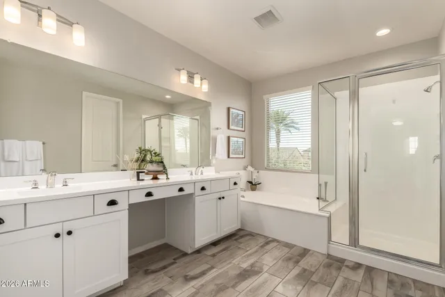 $739,999 | 2700 South Oliver Street, Gilbert, AZ 85295