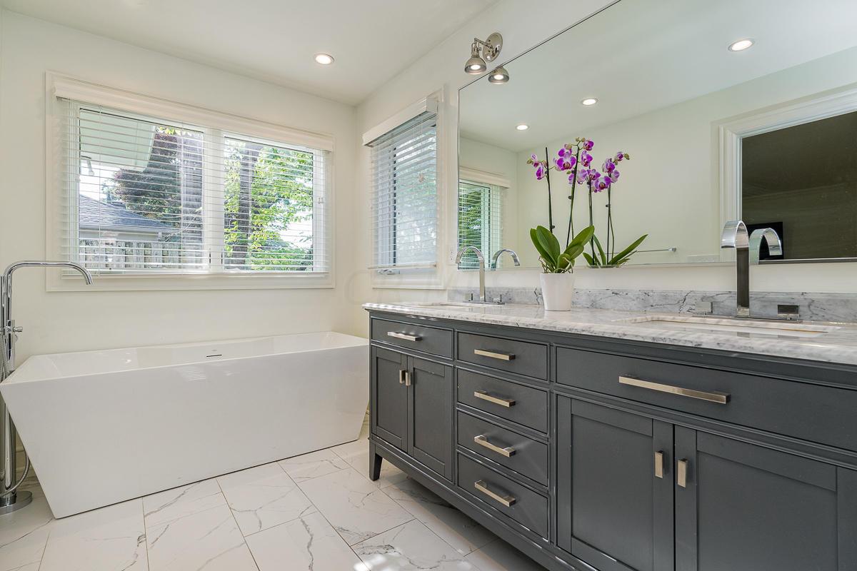 2630 Edington Road Columbus, OH 43221 - Photo 16 of 31 Gallery Image 16