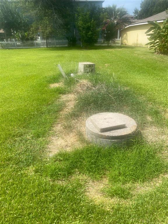 310 Big Lake Street Lake Charles, LA 70607 - Photo 5 of 6