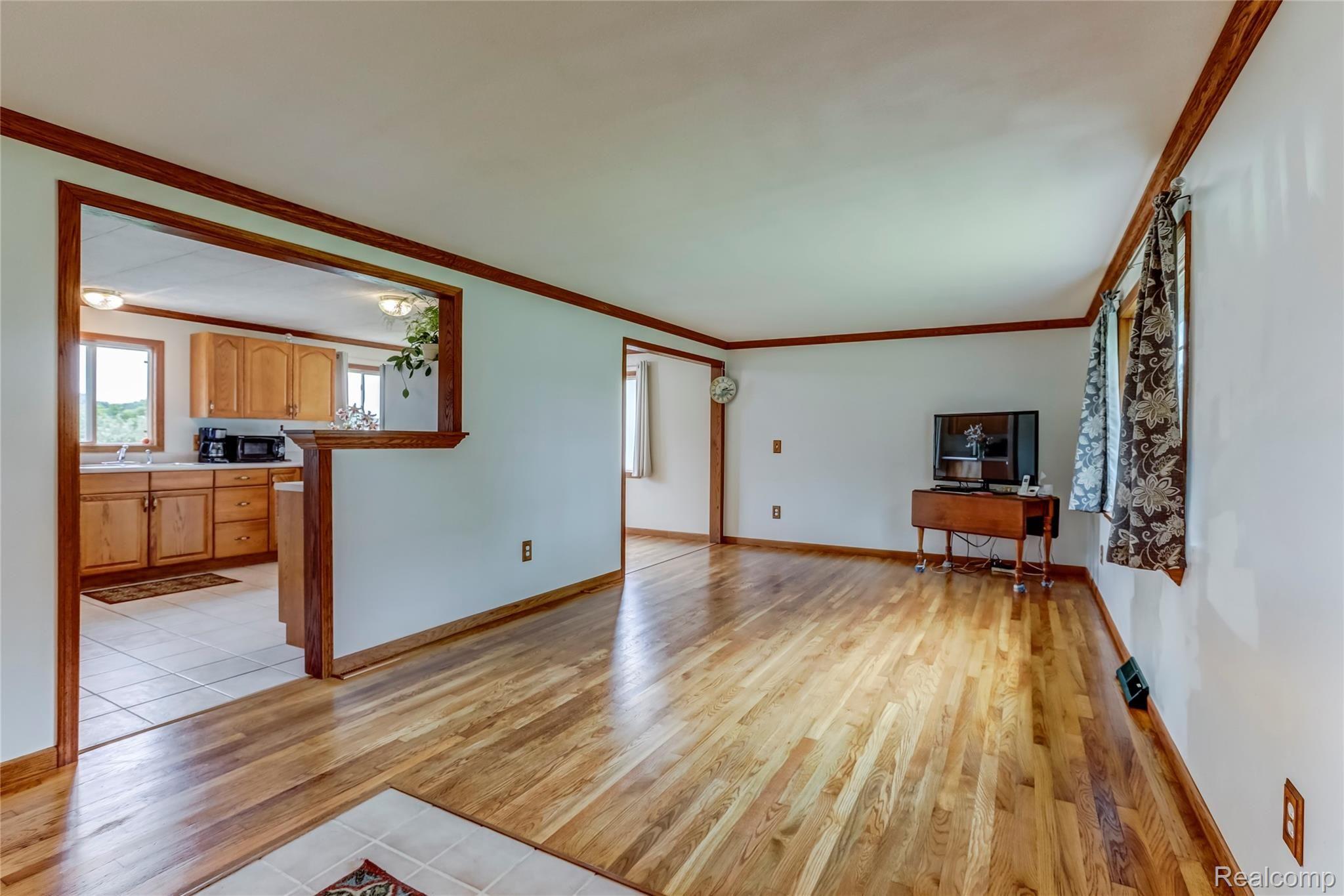 11900 Hannewald Road Munith, MI 49259 - Photo 7 of 40 11900 Hannewald Rd, Munith, MI 49259-7.jpg-FULL