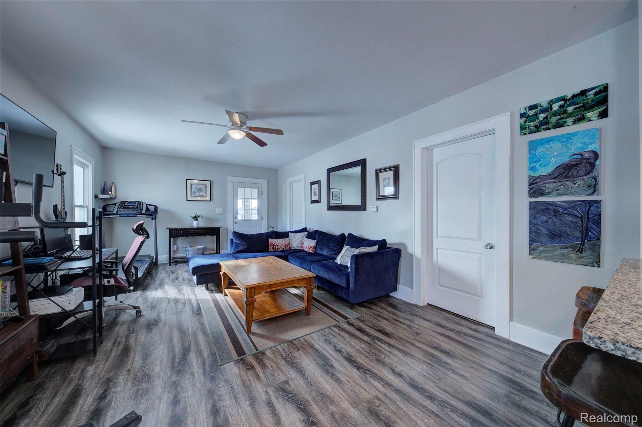 2324 Stewart Road Monroe, MI 48162 - Photo 3 of 20 Living Area