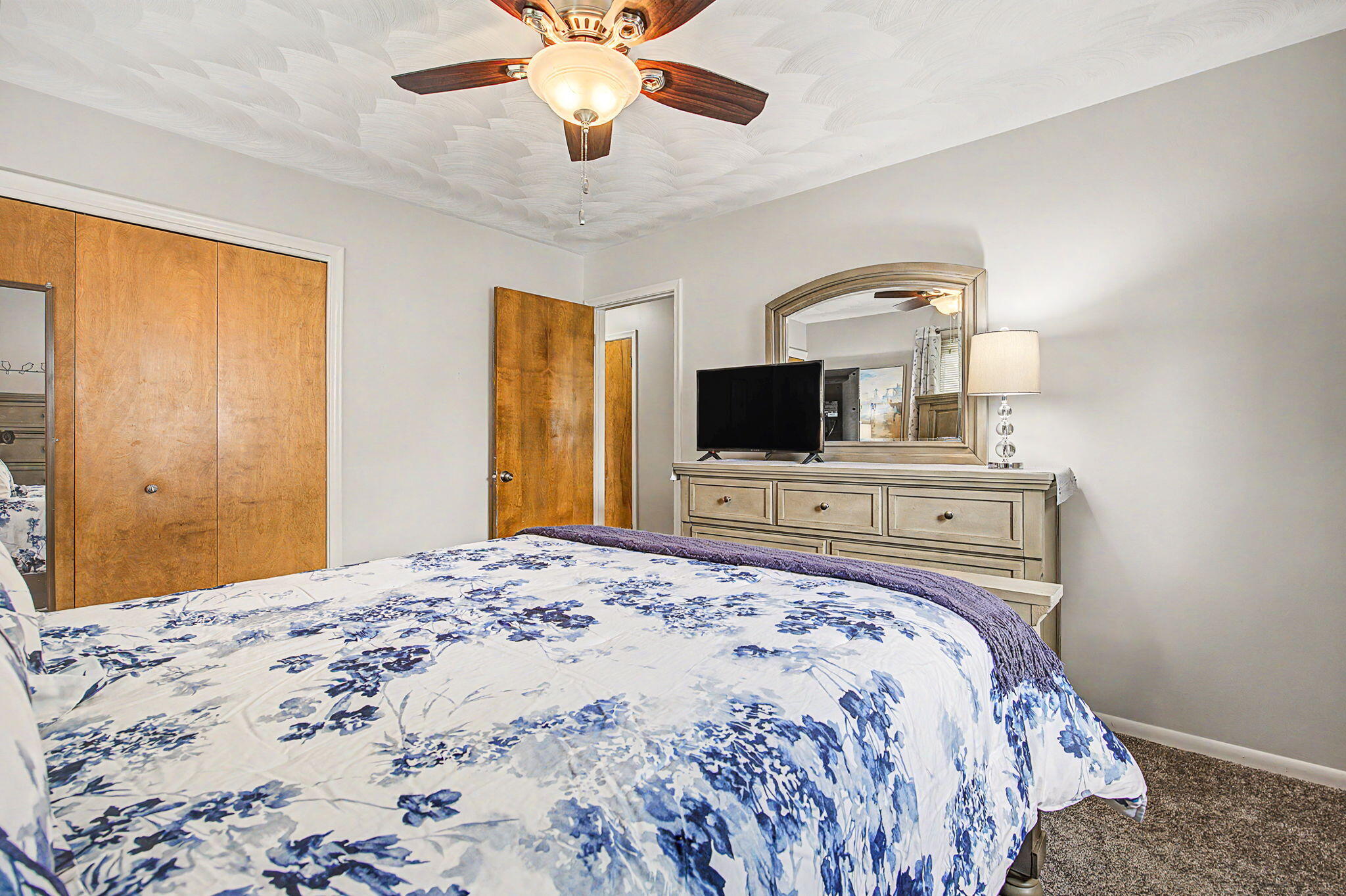 513 Stone Ridge Drive Lansing, MI 48917 - Photo 19 of 45 Primary