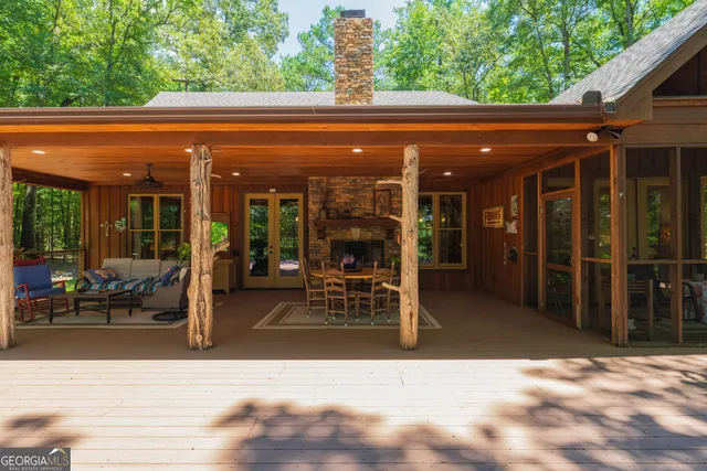 a view of a kitchen with washer and dryer