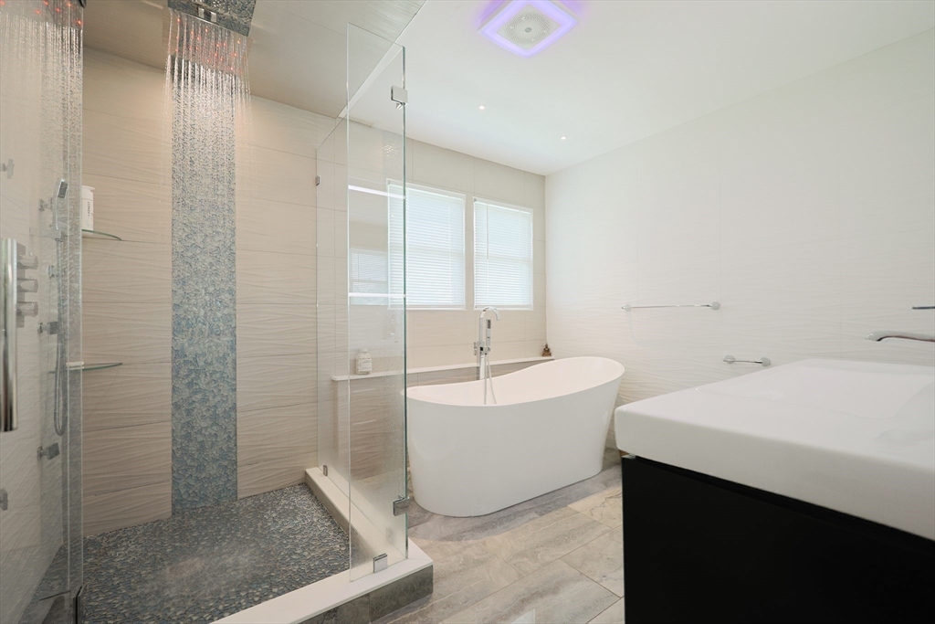 38 Etre Drive Worcester, MA 01604 - Photo 18 of 40