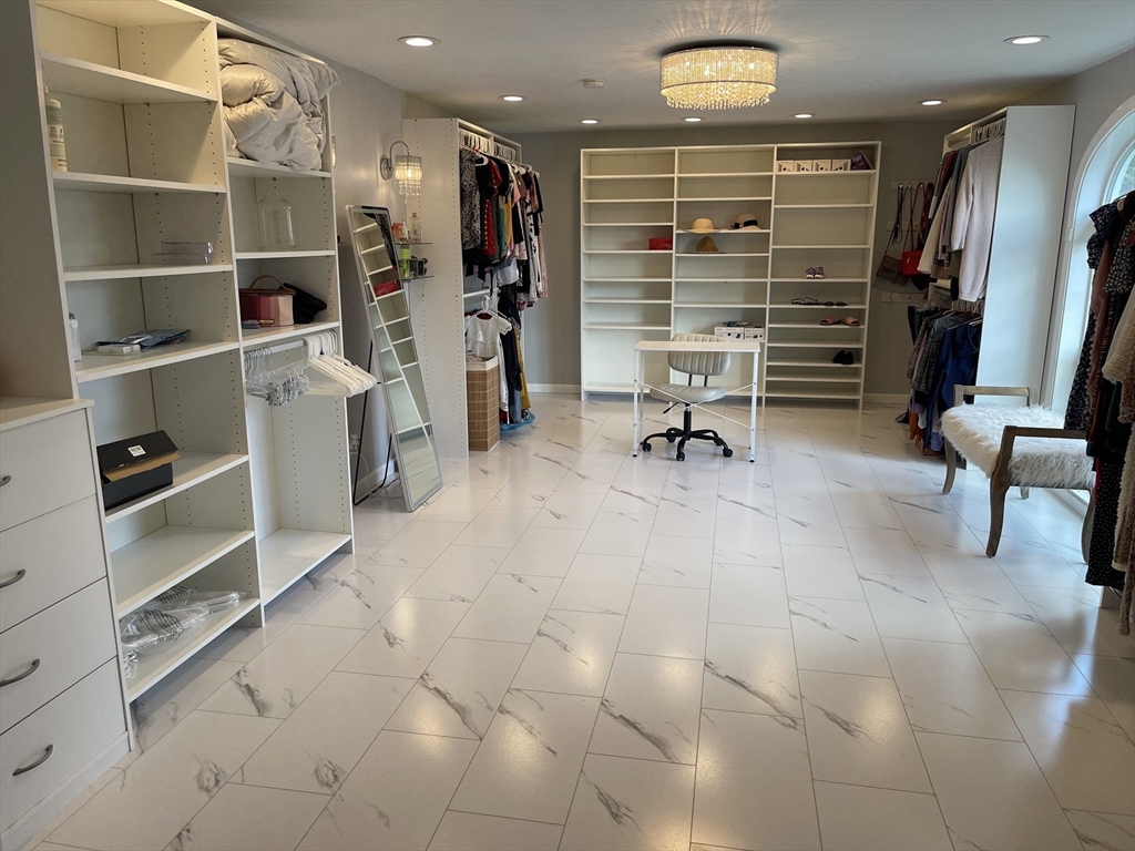 38 Etre Drive Worcester, MA 01604 - Photo 21 of 40